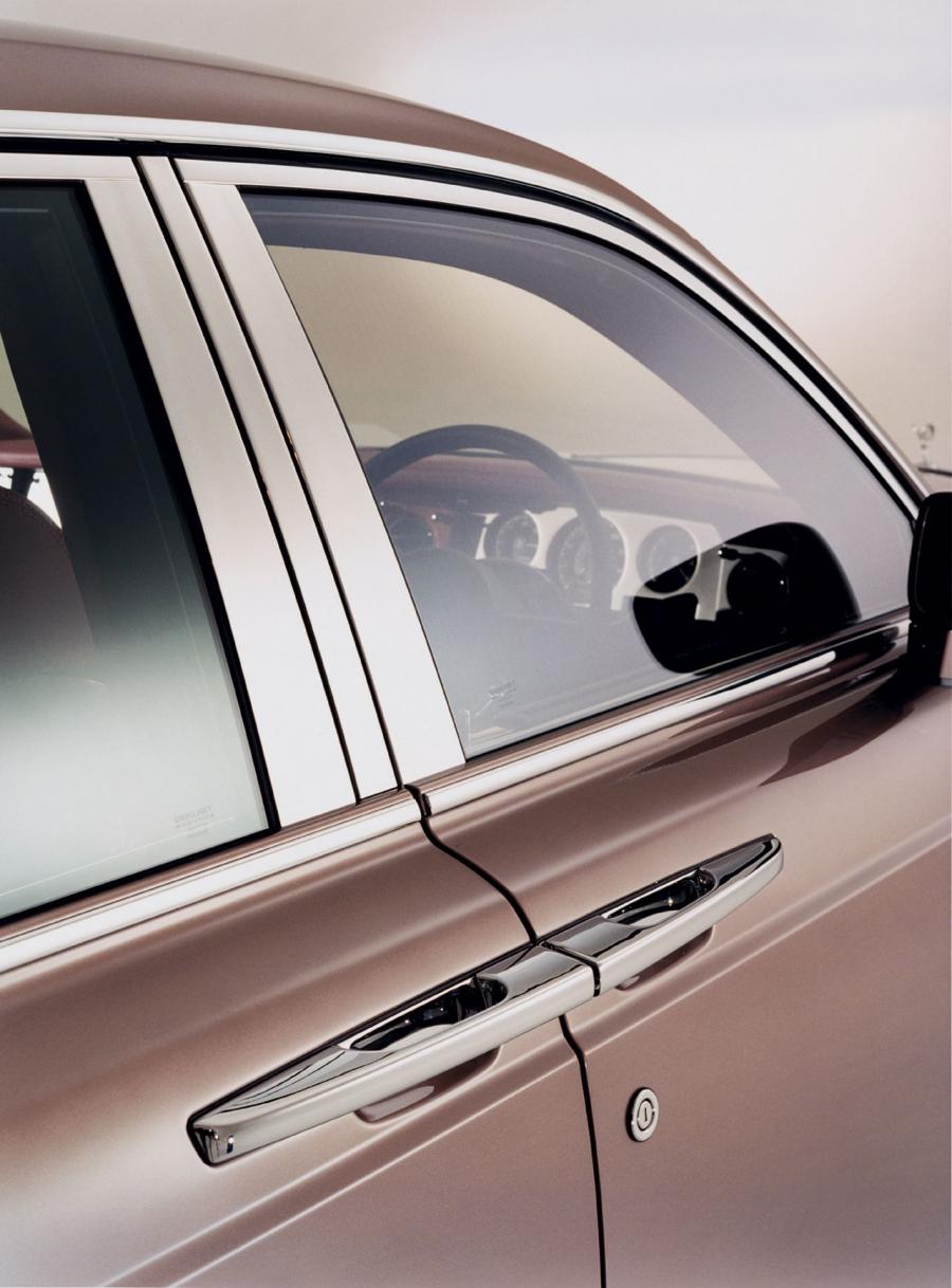  Rolls-Royce Phantom 2003 года  (UK) (фото 20 из 20)